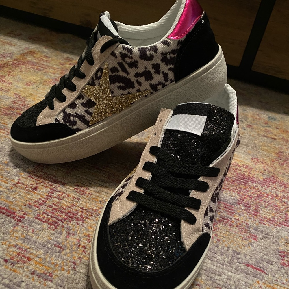 Women’s shoe